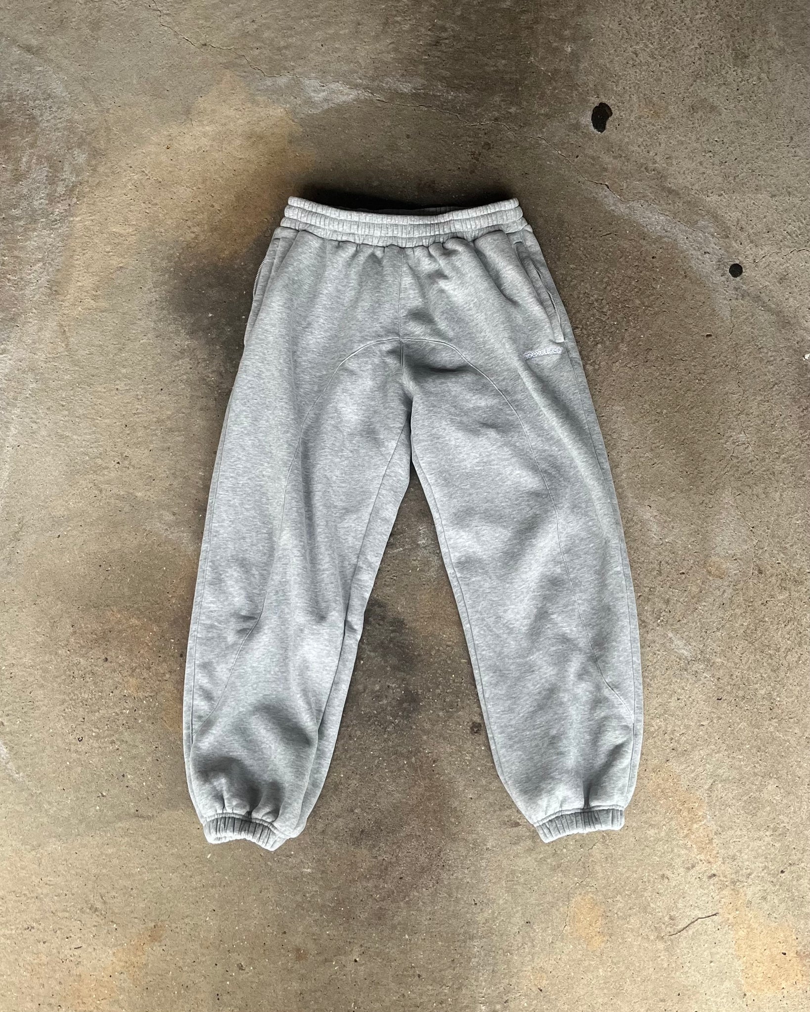 *baggy baggy jogger ash grey NO EXCUSES CLOTHING